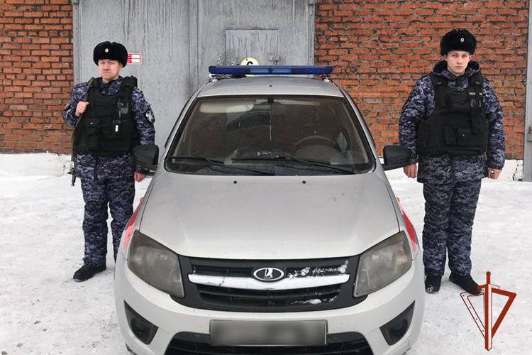Росгвардейцы остановили водителя сельхозтехники с признаками алкогольного опьянения