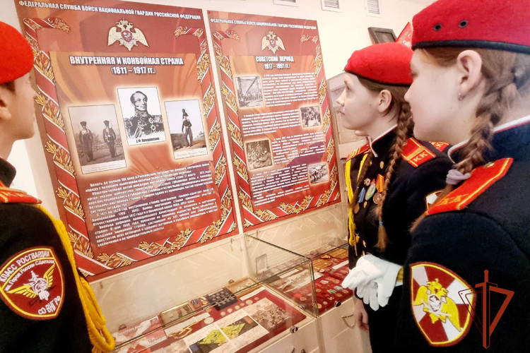 Курсанты Росгвардии стали обладателями медалей «Юнармейская доблесть» 