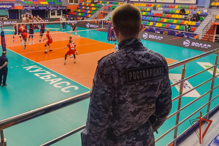 Росгвардейцы обеспечили безопасность на спортивных мероприятиях в Кузбассе 