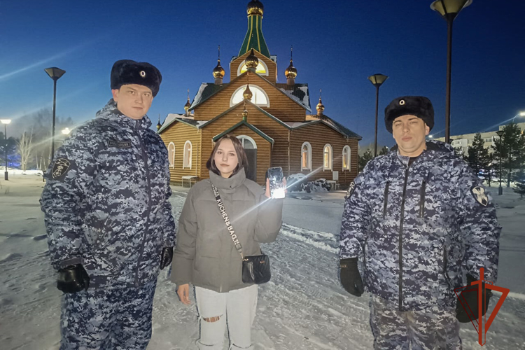 Росгвардейцы помогли вернуть подростку утерянный сотовый телефон 