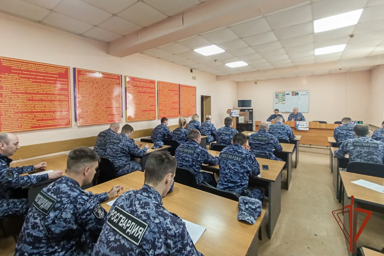 В Кузбассе Росгвардия поддержала общероссийскую акцию «Диктант Победы» 