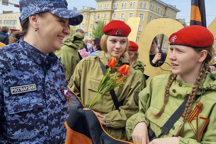 Росгвардейцы из Кузбасса приняли участие в акции «Бессмертный полк»
