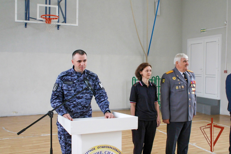 Росгвардейцы отметили лучших кадетов в Юрге