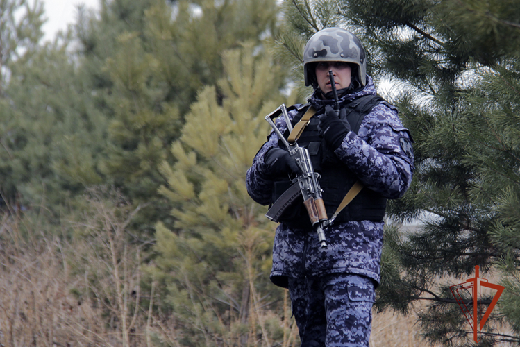Беловские росгвардейцы задержали устроившего стрельбу на улице мужчину