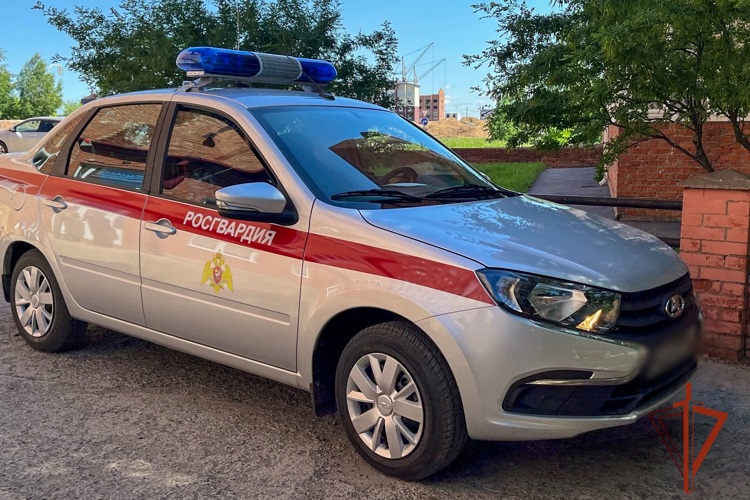 Росгвардейцы пресекли противоправные действия горожанина после его угроз по телефону бывшей сожительнице