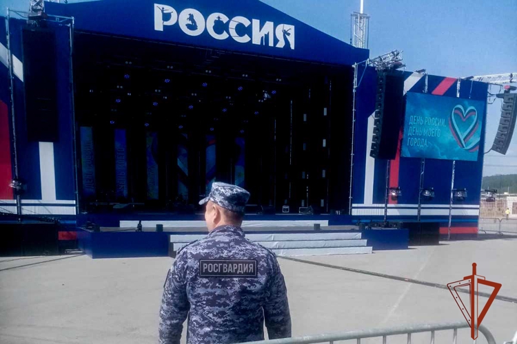 Безопасность праздничных мероприятий обеспечила Росгвардия в Кузбассе