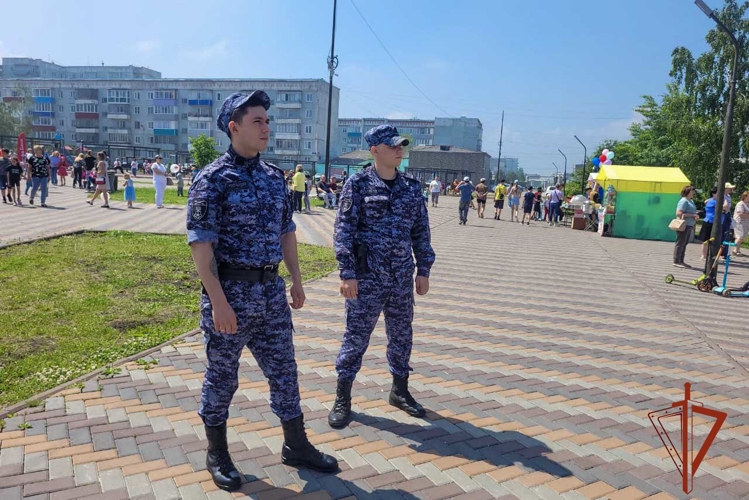 Безопасность праздничных мероприятий обеспечила Росгвардия в Кузбассе