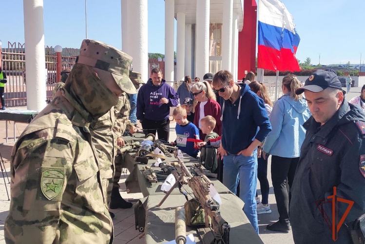 Спецназовцы и олимпийский призёр Росгвардии поддержали благотворительный «Зелёный Марафон» в Кемерове