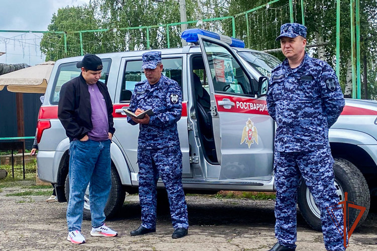 Росгвардия обеспечила порядок на праздничных мероприятиях в Кузбассе