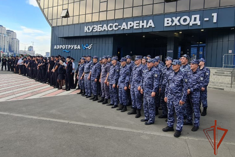 Сотрудники Росгвардии обеспечили безопасность культурно-массовых мероприятий в Кузбассе