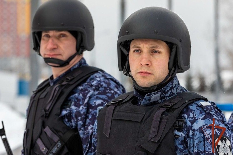 Росгвардейцы помогли задержать предполагаемого виновника в хищении дамской сумки у пенсионерки
