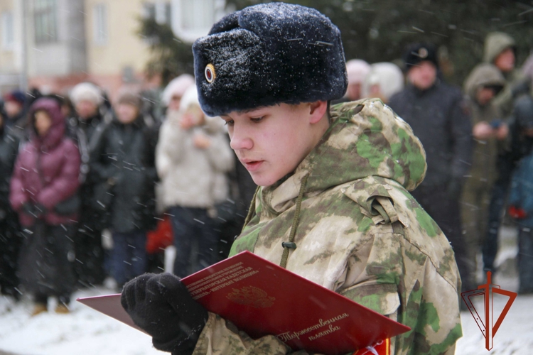 Кадеты Росгвардии поклялись служить Отечеству и правопорядку в Кузбассе