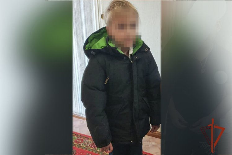 Росгвардейцы помогли 7-летнему прокопчанину вернуться домой после школы
