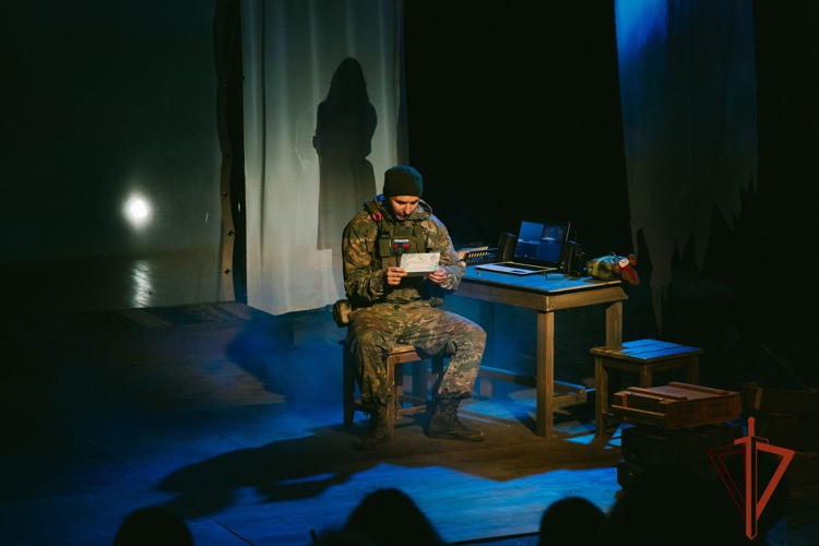 Премьера спектакля «Не свято святые» состоялась при поддержке Росгвардии в Кузбассе
