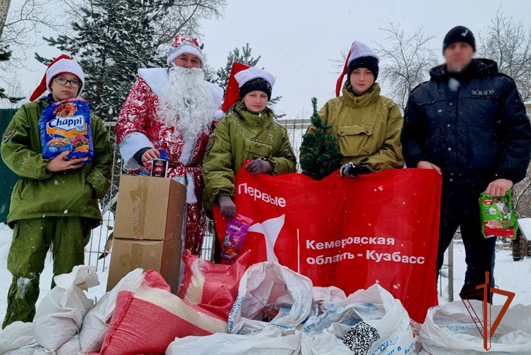 В Кузбассе спецназ Росгвардии и кадеты пришли на помощь кемеровскому приюту для животных