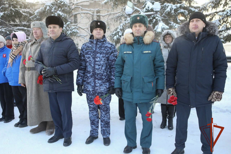 В Кузбассе Росгвардия проводит мероприятия ко Дню полного освобождения Ленинграда от фашистской блокады