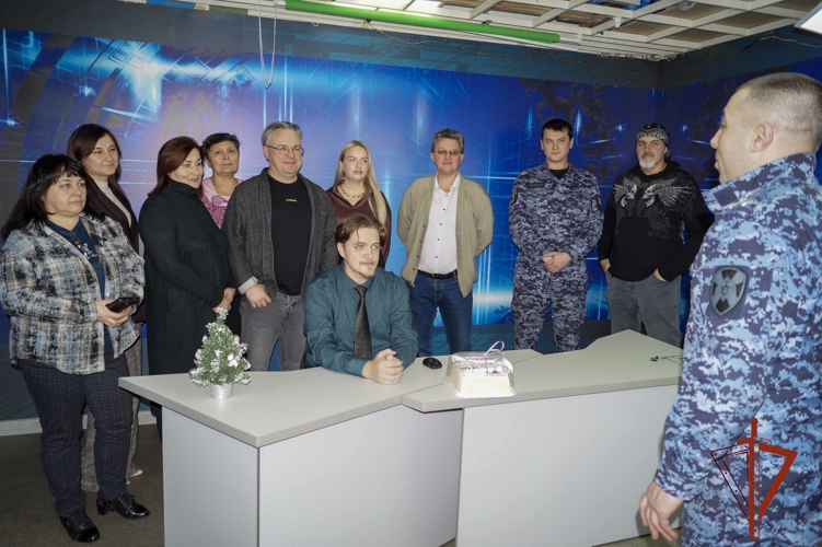 Росгвардейцы поздравили кузбасских журналистов с профессиональным праздником