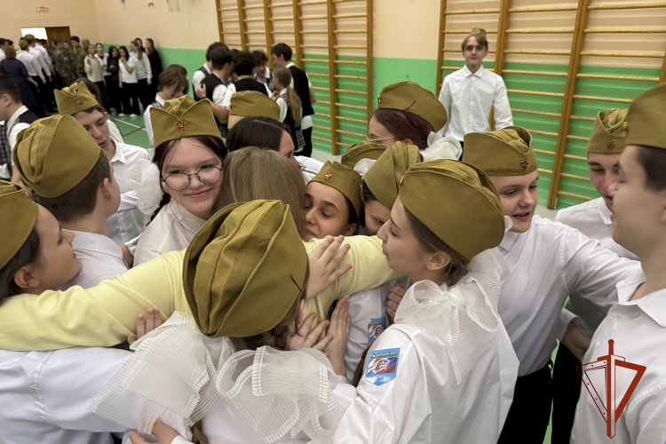 Росгвардейцы приняли участие в подготовке будущих защитников Отечества в Кемерове