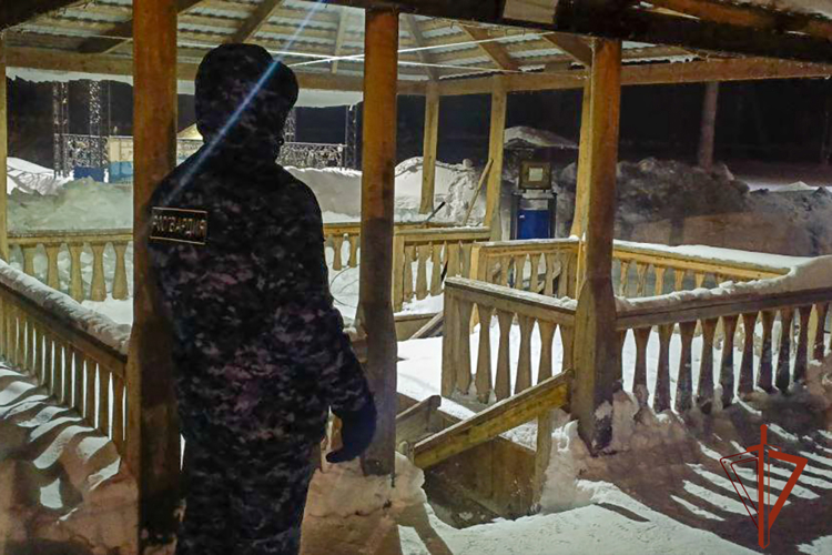 Росгвардия обеспечила безопасность празднования Крещения Господня в Кузбассе