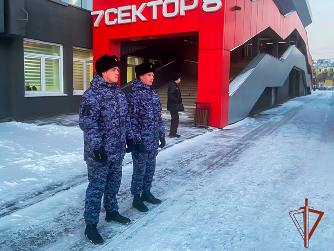 Сотрудники Росгвардии обеспечили безопасность матча ВХЛ