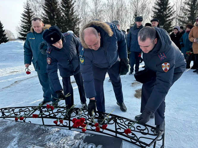 Росгвардия Кузбасса принимает участие в мероприятиях, приуроченных ко Дню воинской славы России