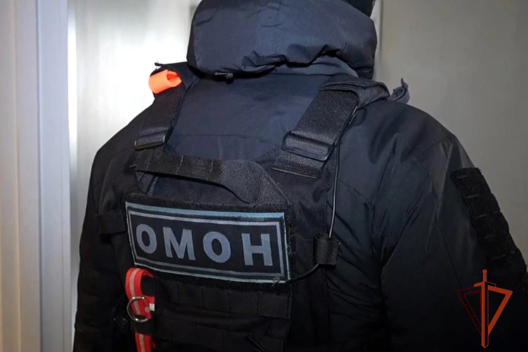 Спецназ Росгвардии оказал содействие в задержании директора стадиона за присвоение бюджетных денежных средств (ВИДЕО)