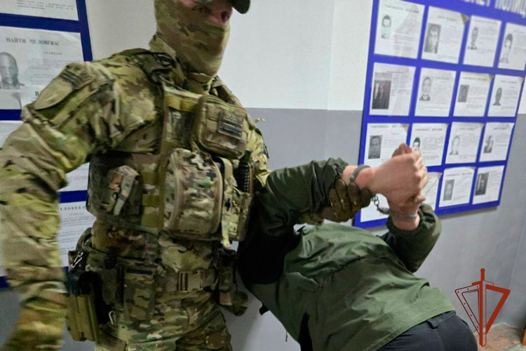 Спецназ Росгвардии оказал содействие в задержании подозреваемого в двойном убийстве в Кузбассе (ВИДЕО)