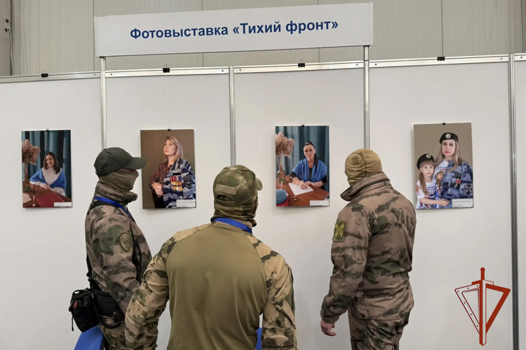 Сотрудники ОМОН «Рубеж» представили тематические экспозиции на выставке-ярмарке «Кузнецк Православный» 