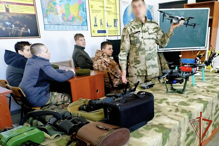 Новосибирский военный институт Росгвардии принял юнармейцев Кузбасса