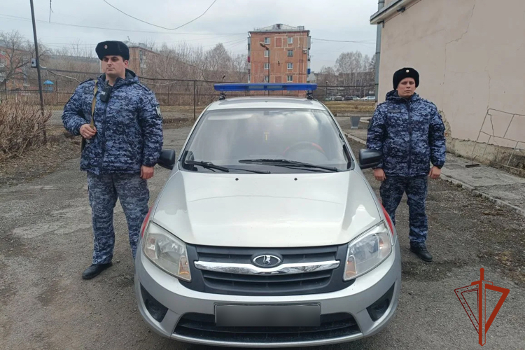 Росгвардейцы пришли на помощь новокузнечанину, которого избили на улице
