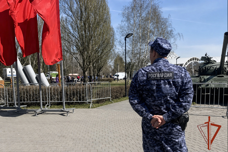 Росгвардейцы обеспечили безопасность кузбассовцев в период начала майских праздников