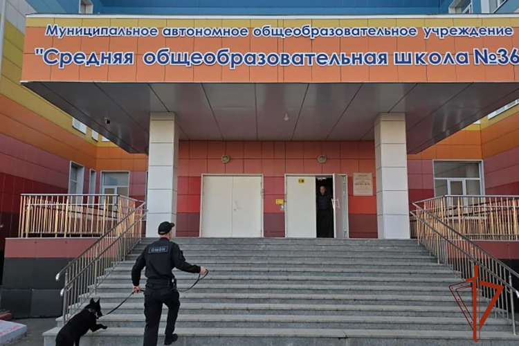 Росгвардейцы обеспечили безопасность последних звонков в Кузбассе