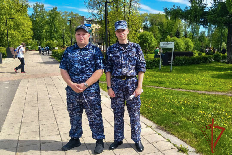 Росгвардейцы обеспечили безопасность последних звонков в Кузбассе