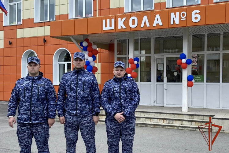 Росгвардейцы обеспечили безопасность последних звонков в Кузбассе