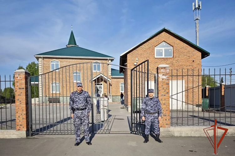 Росгвардейцы обеспечили правопорядок во время празднования Курбан-байрам в Кузбассе