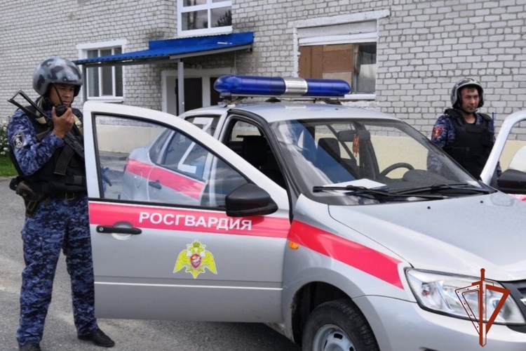 Росгвардейцы защитили гражданку от агрессии бывшего супруга