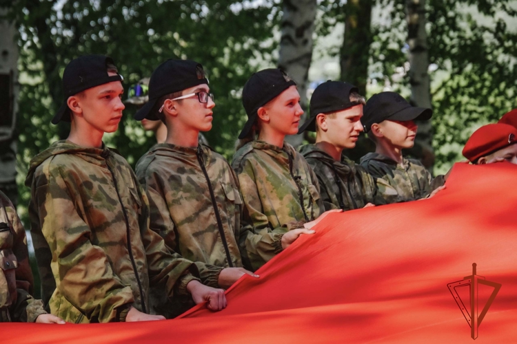 Кадеты Росгвардии стали серебряными призерами военно-патриотических соревнований «Доблесть 2.0 - 2026»