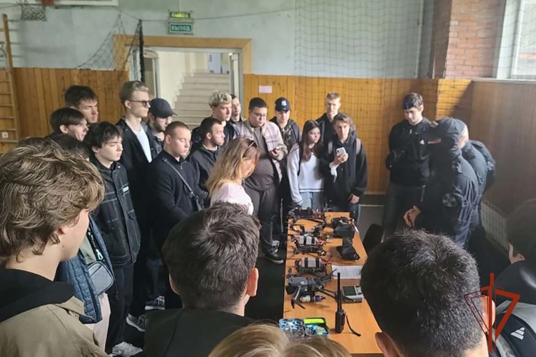 Студентам СибГИУ показали возможности спецподразделения Росгвардии (ВИДЕО)