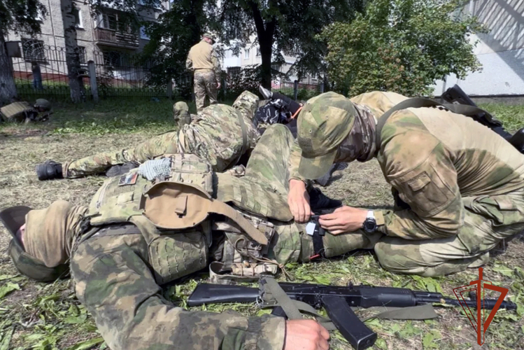 В Кузбассе сотрудники Росгвардии повысили квалификацию по тактической медицине