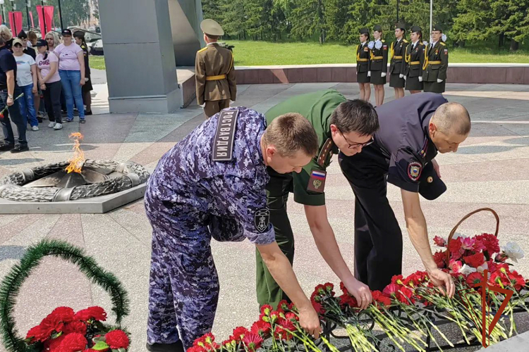Росгвардейцы приняли участие в мероприятиях, посвященных Дню памяти и скорби
