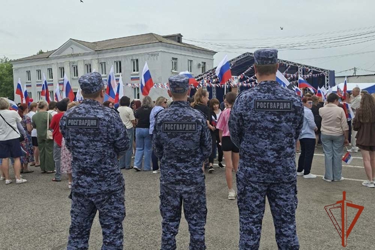 Росгвардия обеспечила безопасность праздничных мероприятий в честь Дня России в Кузбассе
