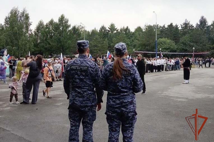 Росгвардия обеспечила безопасность праздничных мероприятий в честь Дня России в Кузбассе
