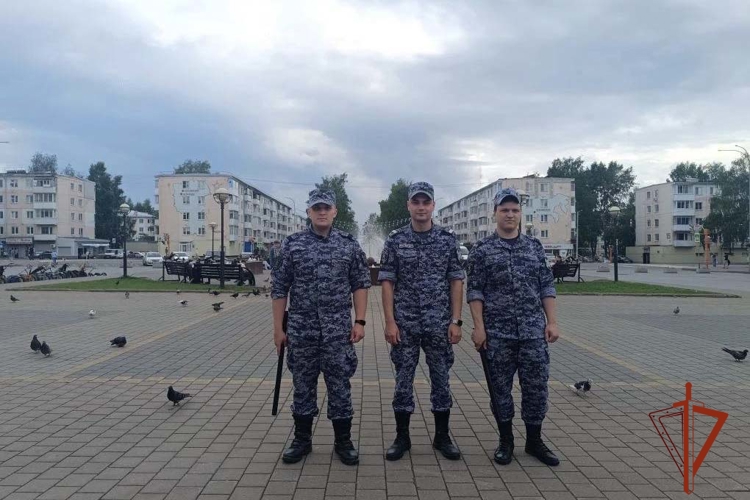 Росгвардия обеспечила безопасность праздничных мероприятий в честь Дня России в Кузбассе
