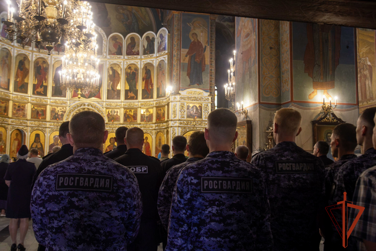 Росгвардейцы приняли участие в праздновании Дня Крещения Руси в Кузбассе