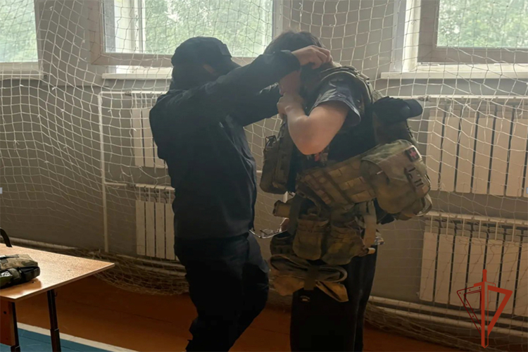 Сотрудники ОМОН «Оберег» провели встречу с воспитанниками детского дома в рамках всероссийской акции