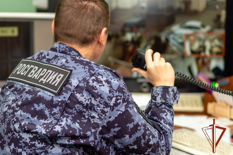 Росгвардейцы защитили новокузнечанку от агрессивного прохожего