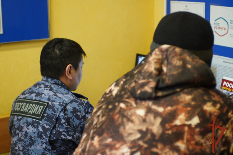 Кузбассовцы высоко оценили качество предоставления государственных услуг подразделениями ЛРР Росгвардии