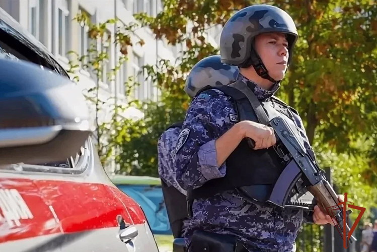 В Таштаголе росгвардейцы защитили покой жительницы охраняемой квартиры