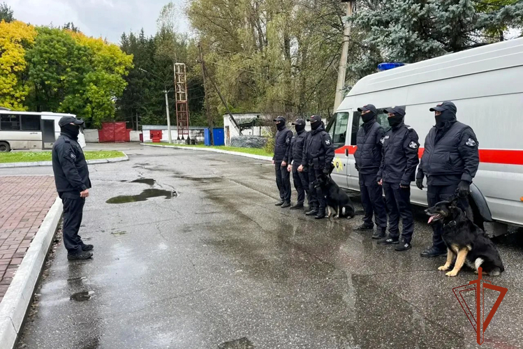 Кузбасские росгвардейцы приступили к обеспечению безопасности в период выборов