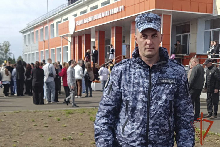 В Кузбассе Росгвардия обеспечила охрану общественного порядка в День знаний